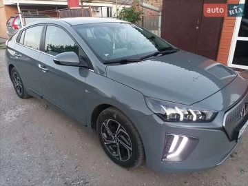 Авто Hyundai Ioniq 2019 № 7796950