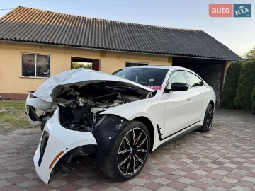 Авто BMW I4 2023 № 7797133