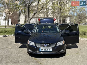 Авто Volvo V70 2015 № 7797298