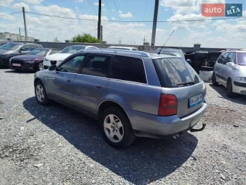 Авто Audi A4 2000 № 7797367