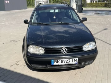 Авто Volkswagen Golf 1999 № 7797387