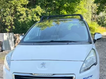 Авто Peugeot 5008 2015 № 7797502
