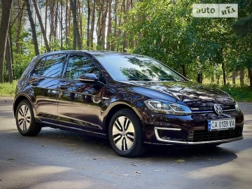 Авто Volkswagen E-Golf 2017 № 7797524