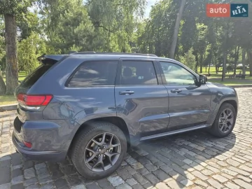 Авто Jeep Grand Cherokee 2019 № 7797582