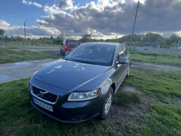 Авто Volvo V50 2009 № 7797674