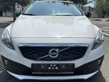 Авто Volvo V40 Cross Country 2013 № 7797906