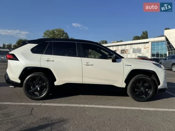 Авто Toyota Rav4 2020 № 7798007
