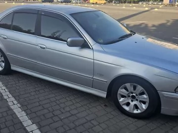 Авто BMW 5 Series 2001 № 7798064