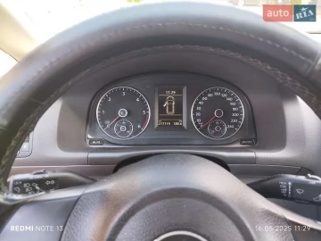 Авто Volkswagen Touran 2012 № 7798133