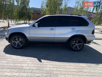 Авто BMW X5 2002 № 7798238