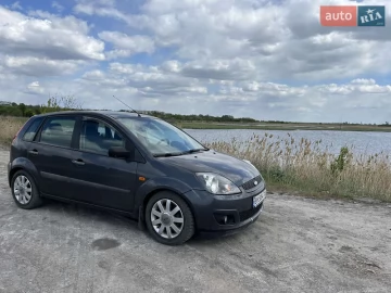 Авто Ford Fiesta 2006 № 7798308