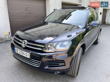 Авто Volkswagen Touareg 2013 № 7798468