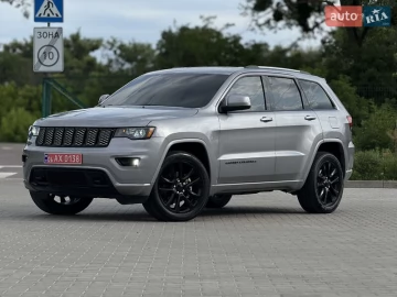 Авто Jeep Grand Cherokee 2019 № 7798733