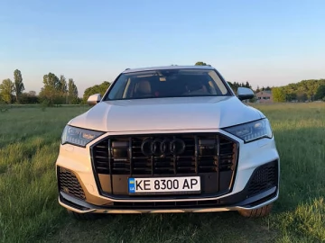 Авто Audi Q7 2022 № 7798748