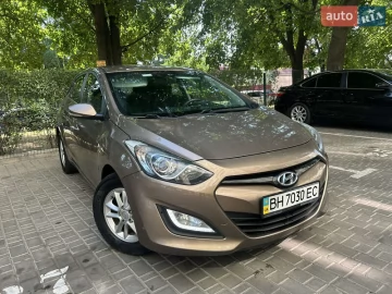Авто Hyundai I30 2012 № 7799072