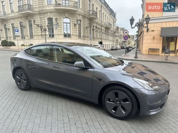 Авто Tesla Model 3 2023 № 7799126