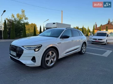 Авто Audi E-Tron 2020 № 7799136