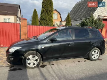 Авто Hyundai I30 2010 № 7799236