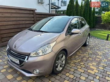 Авто Peugeot 208 2014 № 7799262
