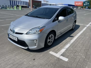Авто Toyota Prius 2014 № 7799331