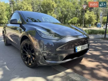 Авто Tesla Model Y 2022 № 7799406