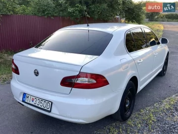 Авто Skoda Superb 2009 № 7799463