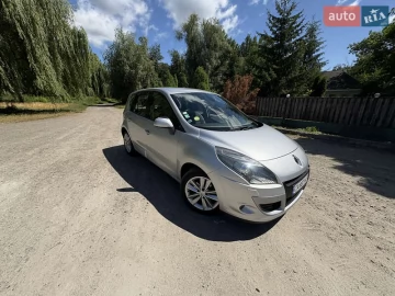 Авто Renault Scenic 2010 № 7799513