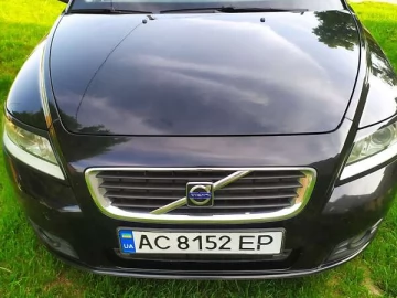 Авто Volvo V50 2010 № 7799526