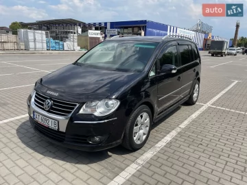 Авто Volkswagen Touran 2008 № 7799528