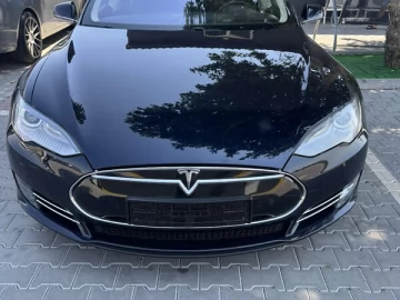 Авто Tesla Model S 2014 № 7799638
