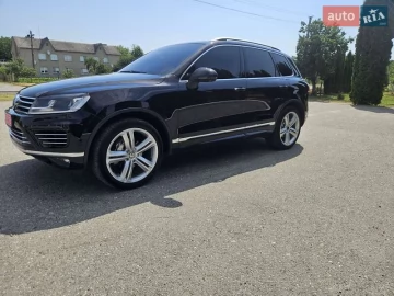 Авто Volkswagen Touareg 2016 № 7799700