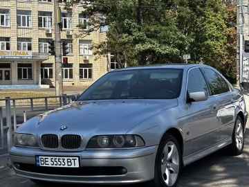 Авто BMW 5 Series 2002 № 7799894