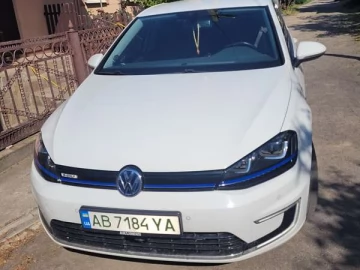 Авто Volkswagen E-Golf 2015 № 7799901