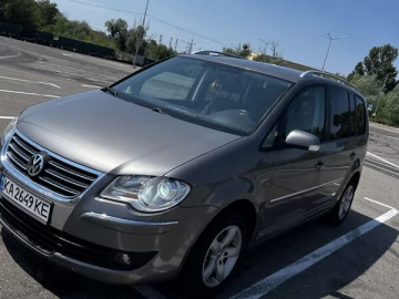 Авто Volkswagen Touran 2008 № 7799929
