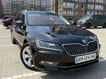 Авто Skoda Superb 2018 № 7800036