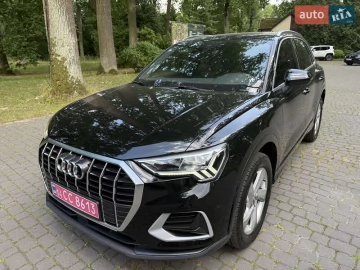 Авто Audi Q3 2019 № 7800065