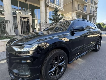Авто Audi Q8 2022 № 7800099