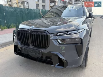 Авто BMW X7 2023 № 7800102
