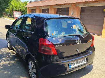 Авто Toyota Yaris 2008 № 7800169