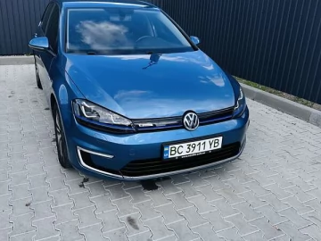 Авто Volkswagen E-Golf 2016 № 7800262
