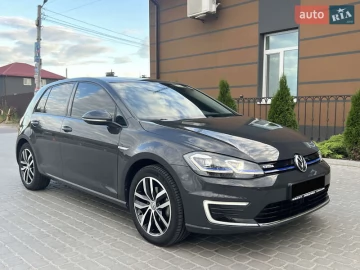 Авто Volkswagen Golf 2020 № 7800332