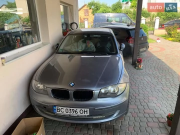 Авто BMW 1 Series 2007 № 7800470