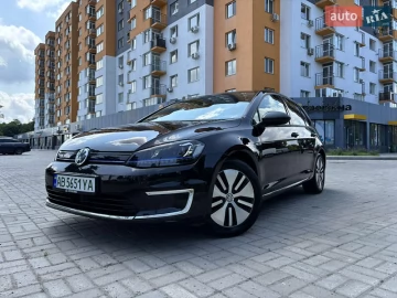 Авто Volkswagen E-Golf 2015 № 7800596