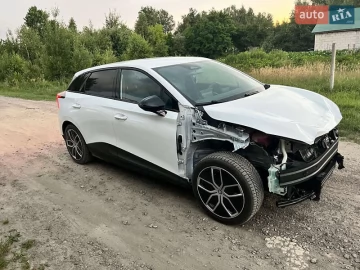 Авто MG 4 2023 № 7800615