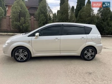 Авто Toyota Corolla Verso 2006 № 7800838