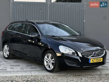 Авто Volvo V60 2012 № 7800870