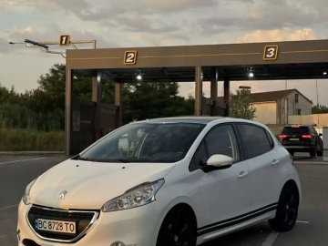 Авто Peugeot 208 2013 № 7800882