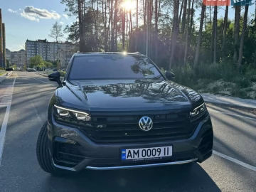 Авто Volkswagen Touareg 2019 № 7801018