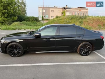 Авто BMW 7 Series 2022 № 7801038