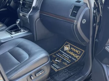 Авто Toyota Land Cruiser 2019 № 7801051